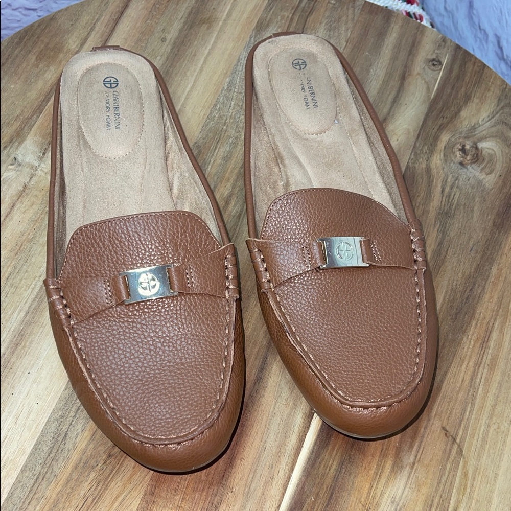 Giani Bernini Women's Dejaa Memory Foam Mule Loafers; Tan leather, Size 9M